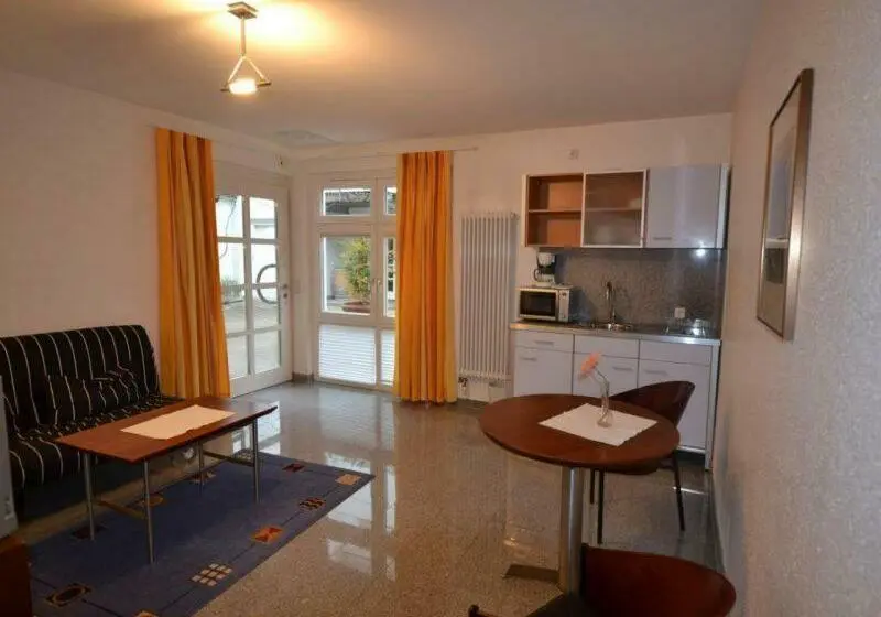 スイート, Weinhaus Steppe Hotel 3superior Und Weinstube