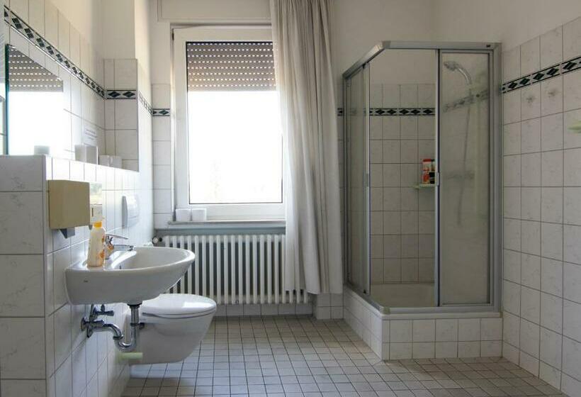 Номер Стандарт Индивидуальный Совместная Ванная, World House Wetten