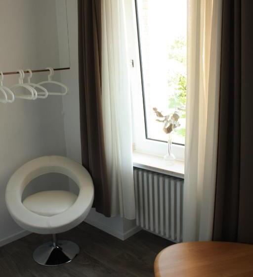 Номер Комфорт, World House Wetten