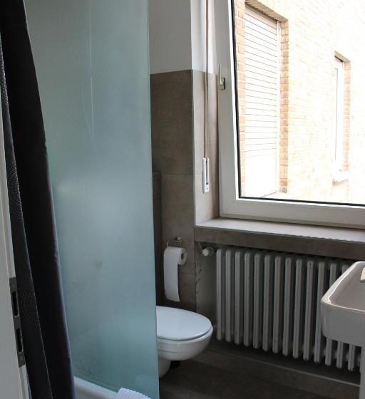 Апартаменты 2 Спальни, World House Wetten