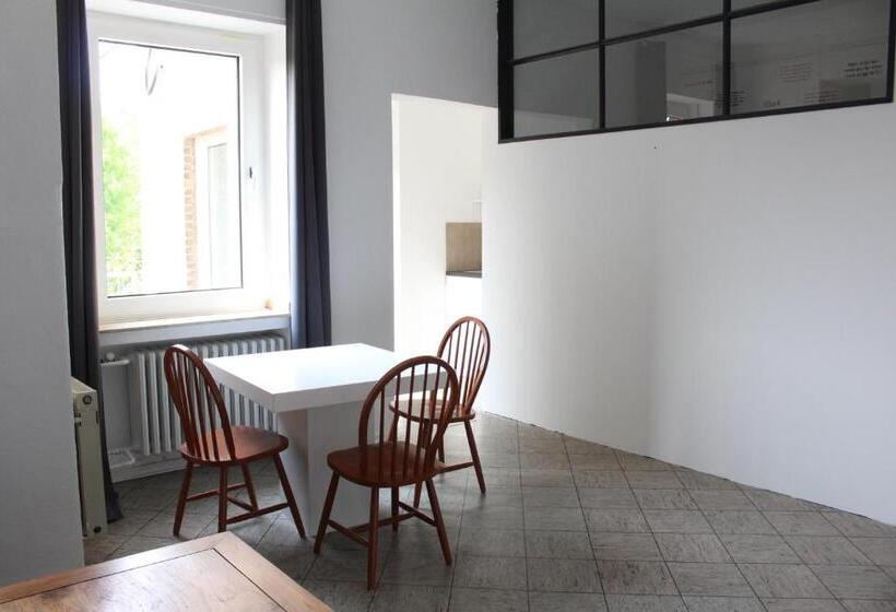 Апартаменты 2 Спальни, World House Wetten