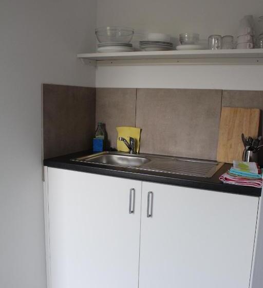 Апартаменты 2 Спальни, World House Wetten