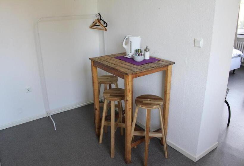 Студия Стандарт, World House Wetten