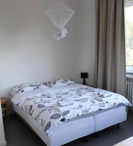 Студия Стандарт, World House Wetten