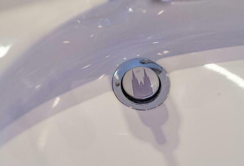 اتاق راحتی, Xii Apostel Albergo