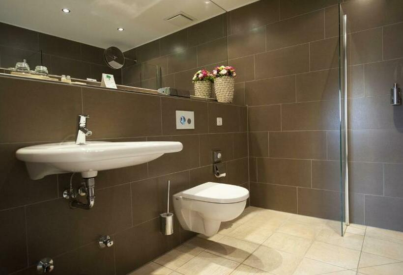 اتاق اجرایی, Xii Apostel Albergo