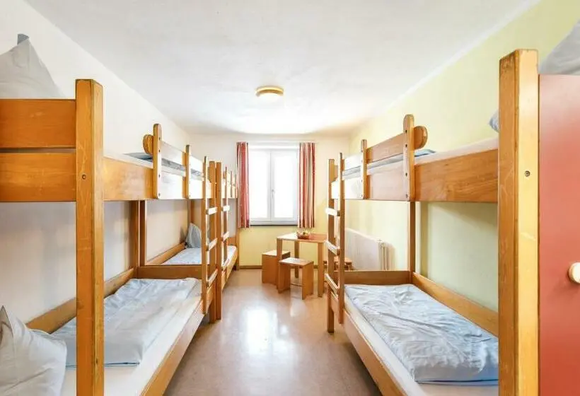 اتاق خانوادگی, Djh Jugendherberge Oberstdorf   Membership Required!