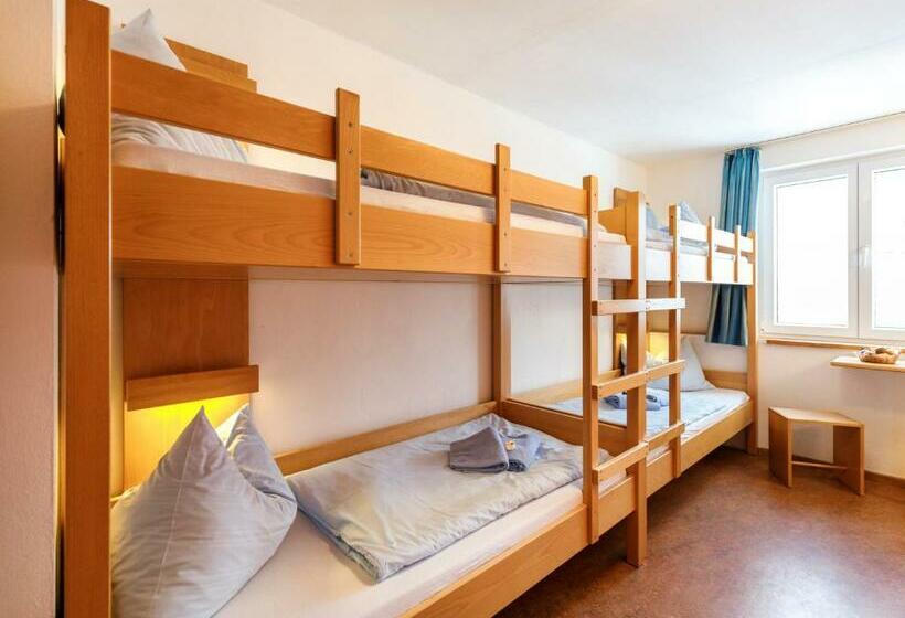 Quarto Familiar, Djh Jugendherberge Oberstdorf Membership Required!