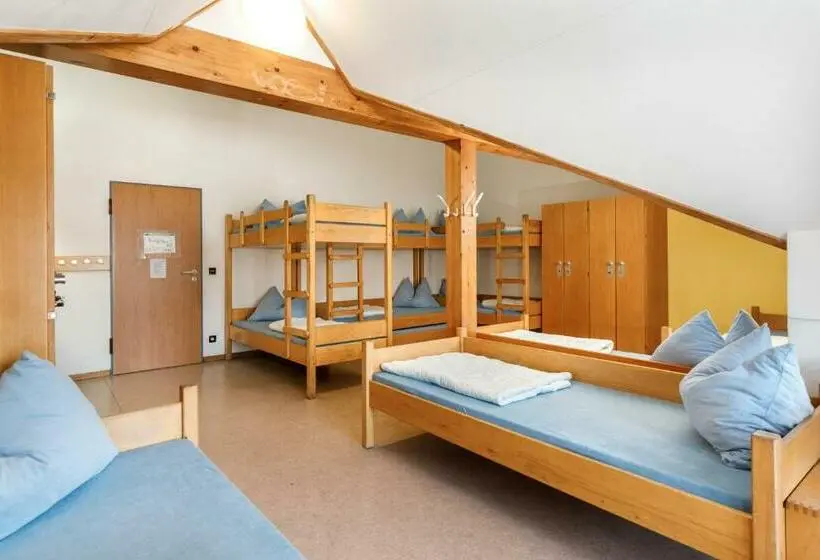 تختخواب در اتاق مشترک, Djh Jugendherberge Oberstdorf   Membership Required!