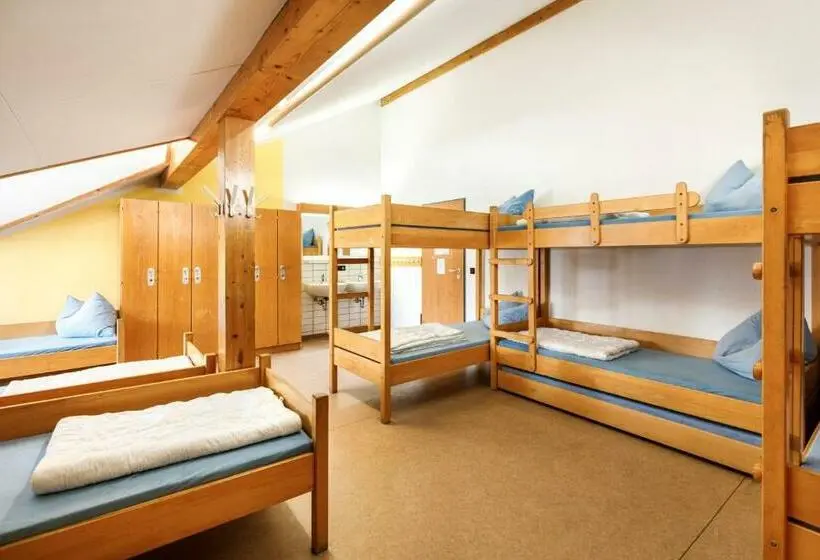 تختخواب در اتاق مشترک, Djh Jugendherberge Oberstdorf   Membership Required!