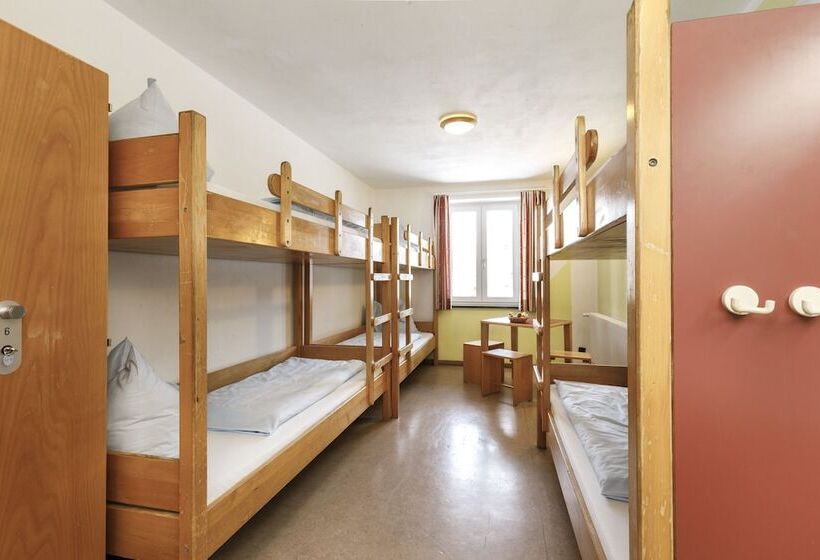 Cama em Quarto Partilhado, Djh Jugendherberge Oberstdorf Membership Required!