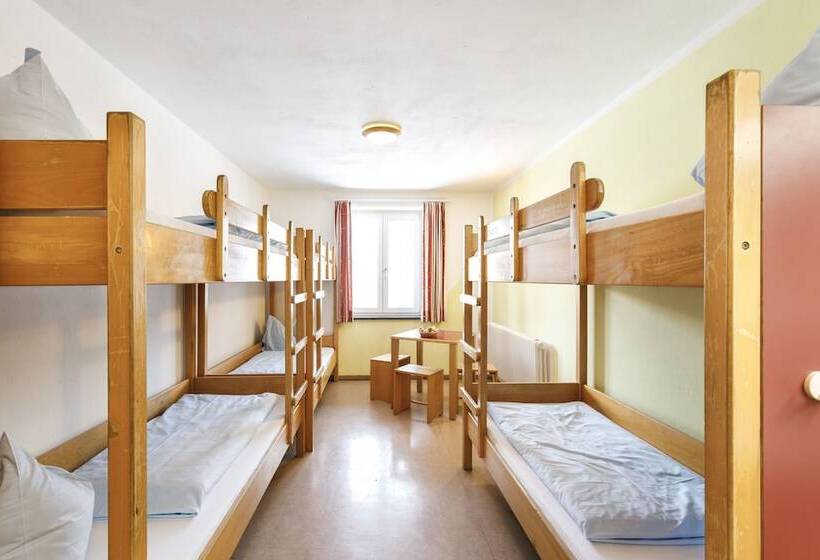 Cama em Quarto Partilhado, Djh Jugendherberge Oberstdorf Membership Required!