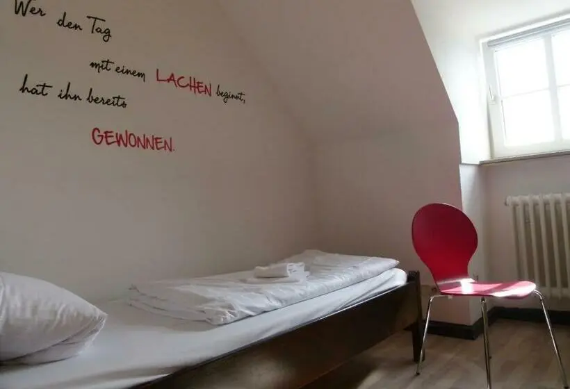 اتاق استاندارد یک تخته با سرویس بهداشتی مشترک, Kolping Hostel Trier Im Warsberger Hof