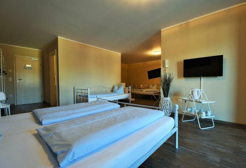 Familjesvit, Motel Füssen Im Allgäu