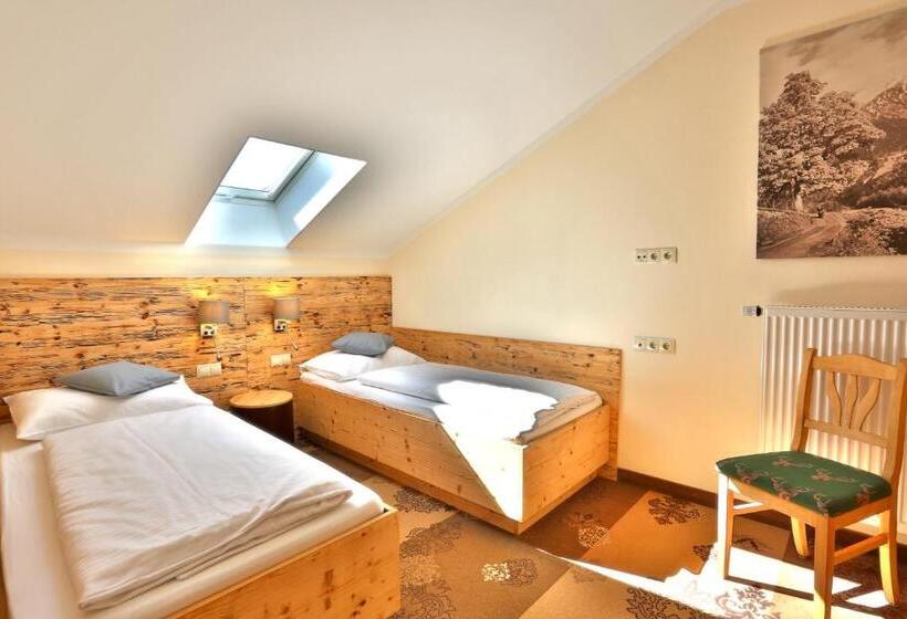 2 Bedrooms Apartment Lake View, Seehotel Hartung & Ferienappartements