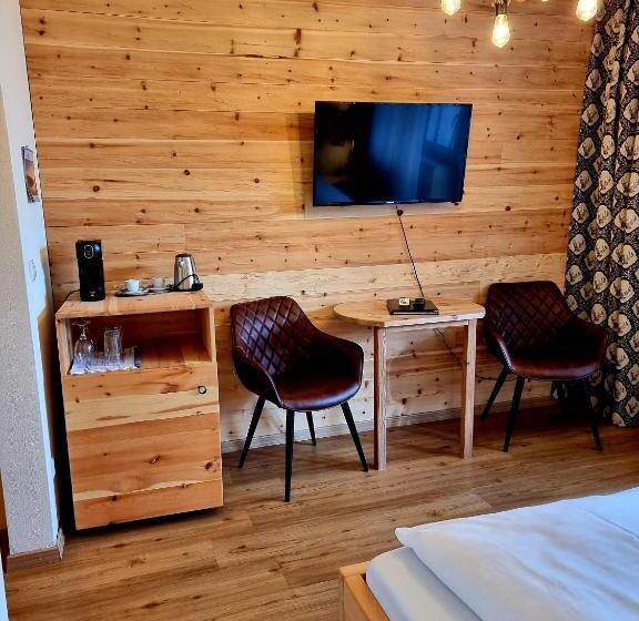 غرفة قياسية مطلّة علي البحيرة, Seehotel Hartung & Ferienappartements