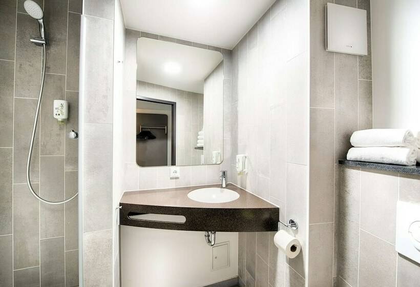 غرفة قياسية ثلاثية, B&b Hotel Baden Airpark