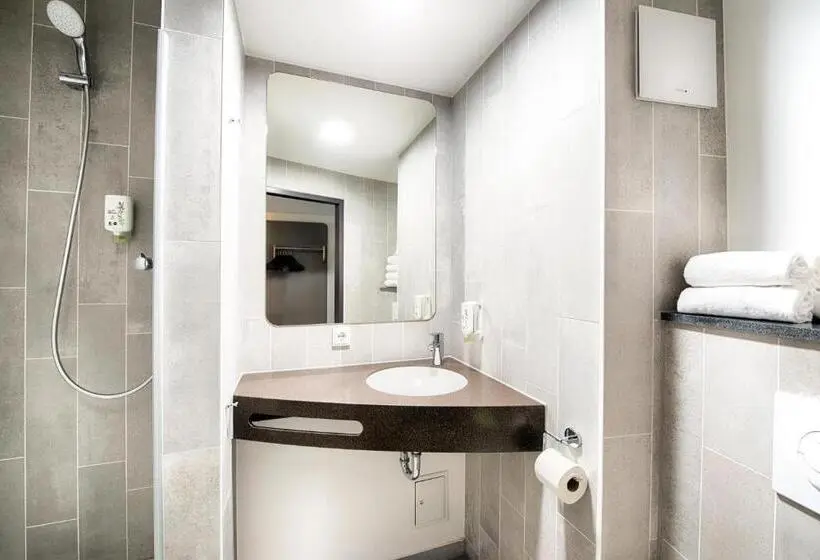 Standard-huone, B&b Hotel Baden Airpark
