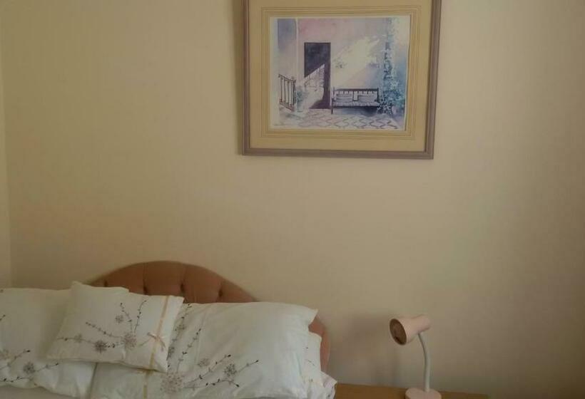 اتاق استاندارد یک نفره, Hethersett Lodge