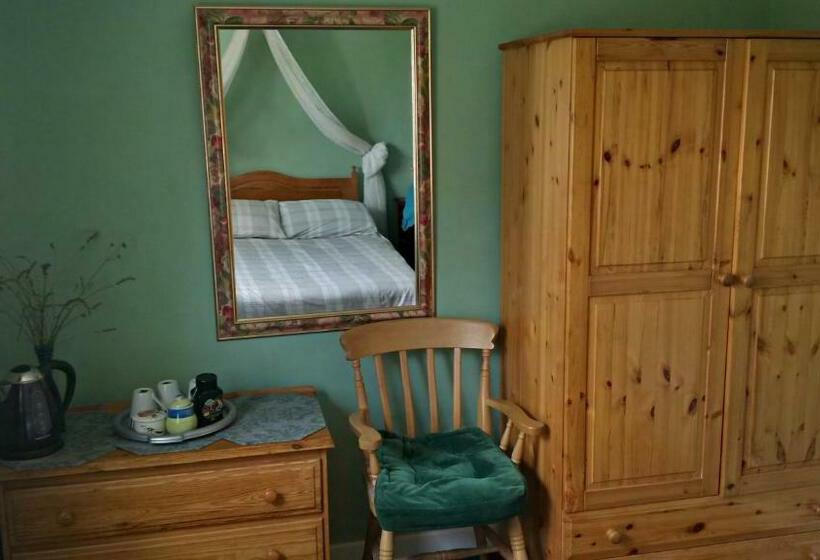 سوییت خانوادگی, Hethersett Lodge