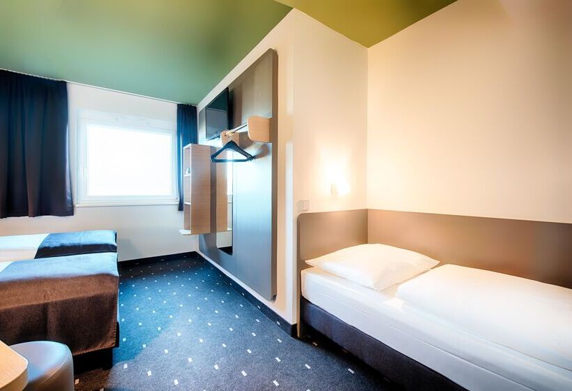Номер Стандарт Трехместный, B&b Hotel Baden Airpark