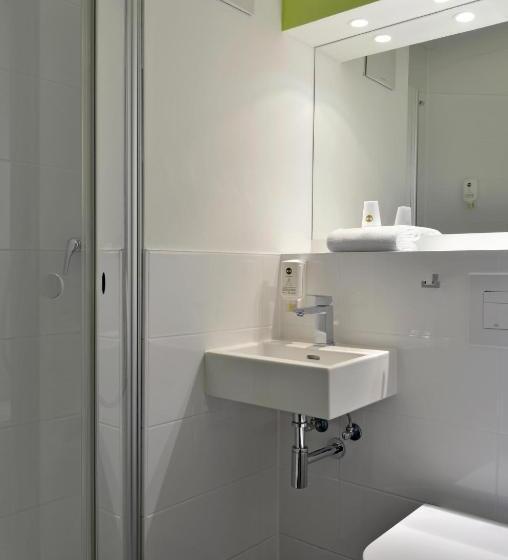 패밀리 룸, B&b Hotel Köln Airport