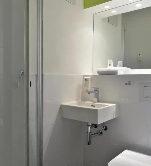 Perhehuone, B&b Hotel Köln Airport