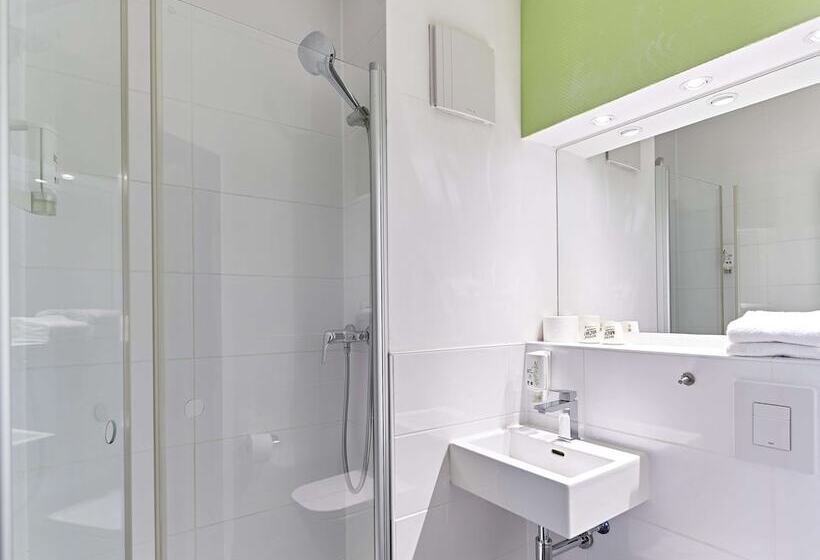 Номер Стандарт, B&b Hotel Köln Airport