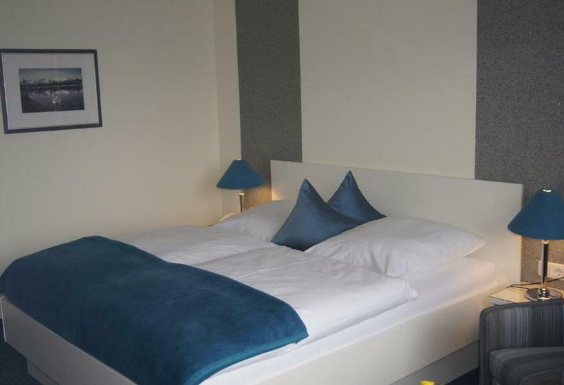 Номер Стандарт, Christine