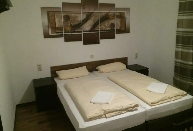 Quarto standard, Engel