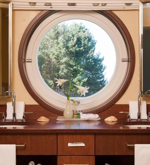 行政套房, Fährhaus