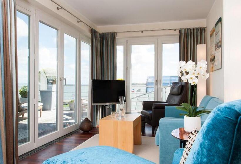 行政套房, Fährhaus