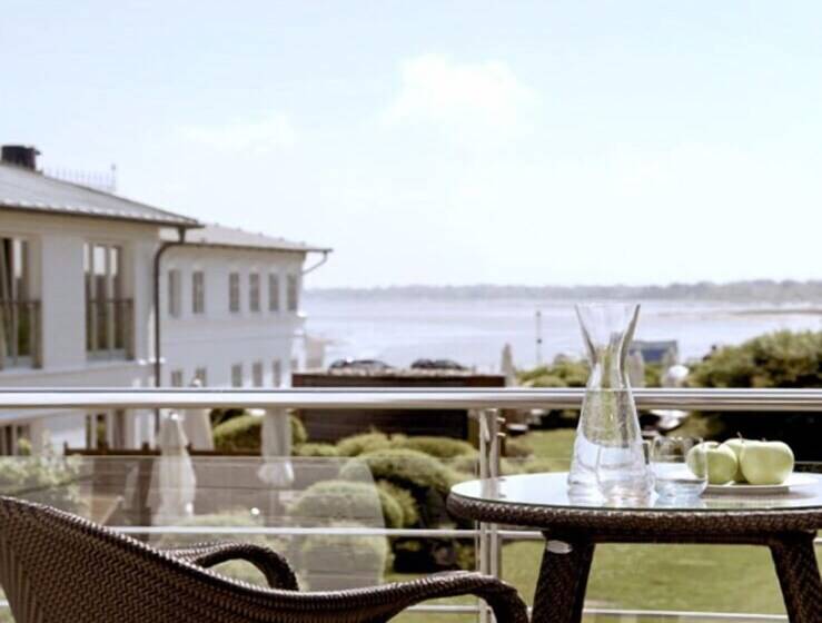 高级套房, Fährhaus