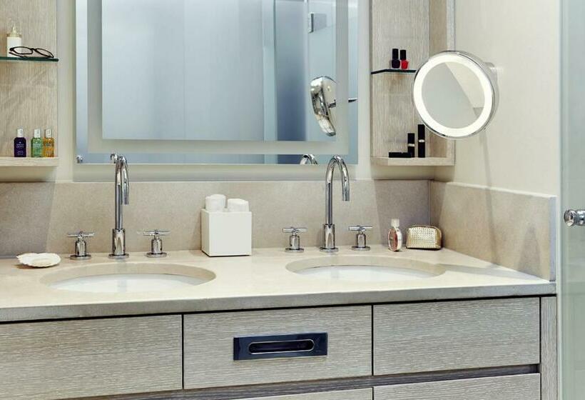 高级大房间, Fährhaus