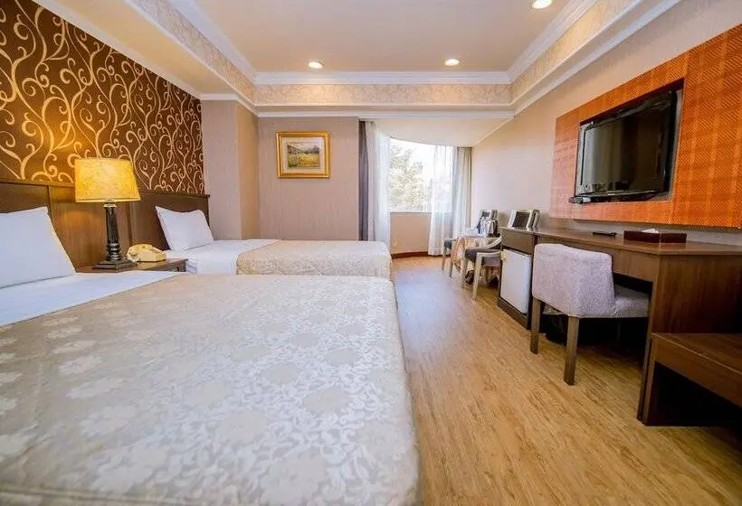 اتاق سوپریور سه تخته, Hamilton