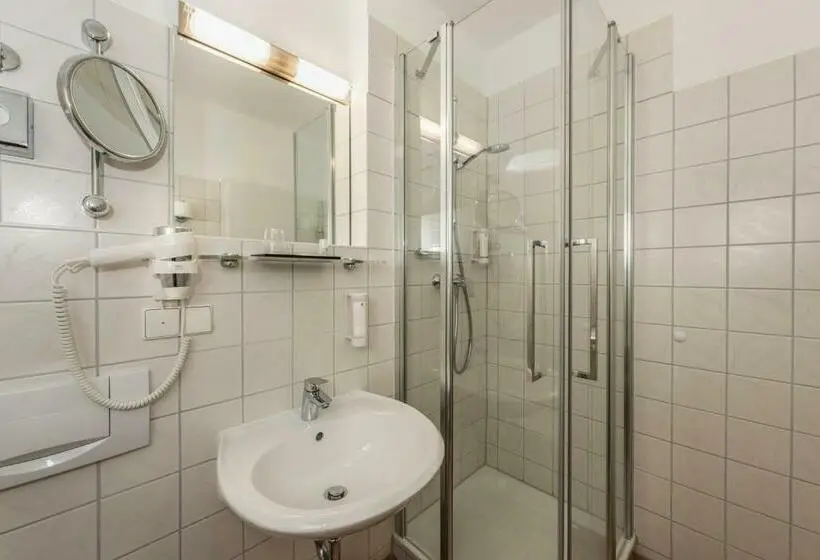 Superior Yhden Hengen Huone, Ibis Styles Offenburg City
