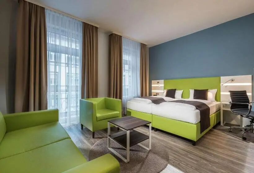 Superior-perhehuone, Ibis Styles Offenburg City