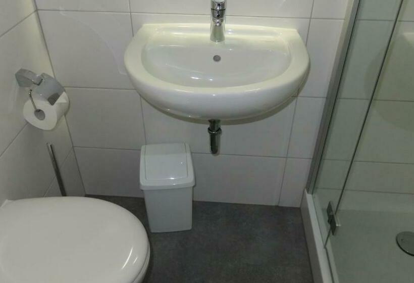 اتاق استاندارد, Pension Alfa