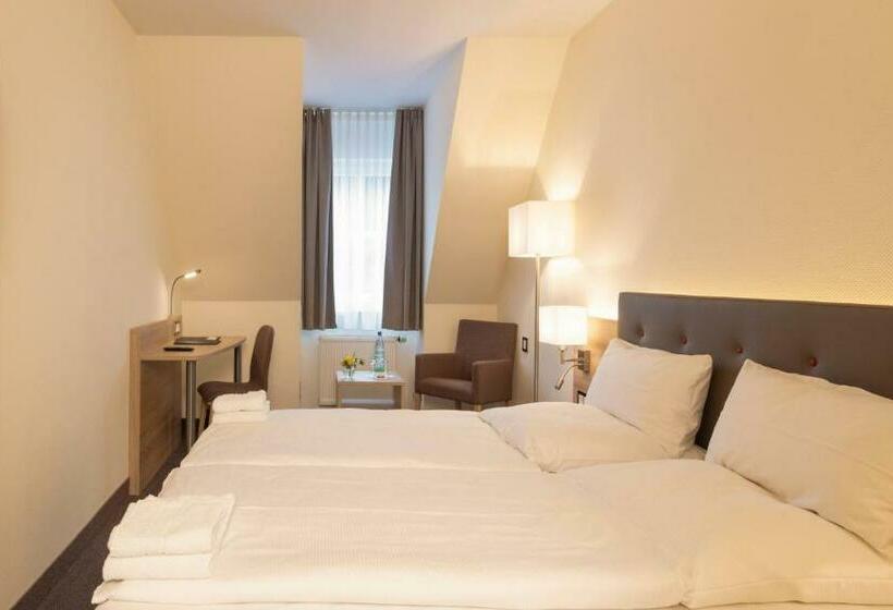 标准间, Prinz Albrecht