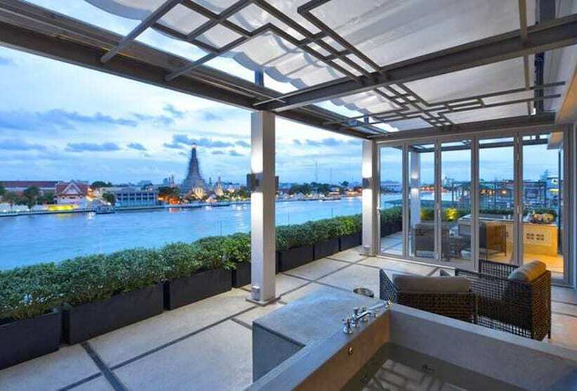 سوئیت پریمیوم, Riva Arun Bangkok