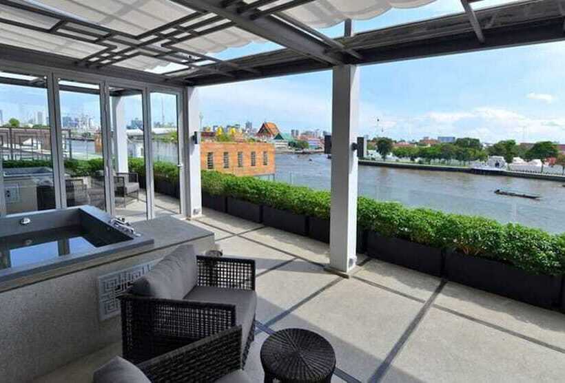 سوئیت پریمیوم, Riva Arun Bangkok