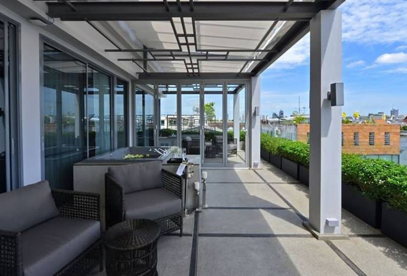 سوئیت پریمیوم, Riva Arun Bangkok