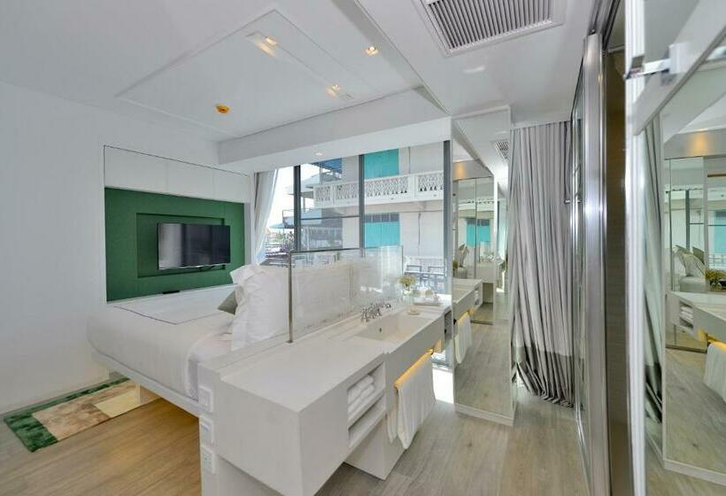 اتاق سوپریور, Riva Arun Bangkok