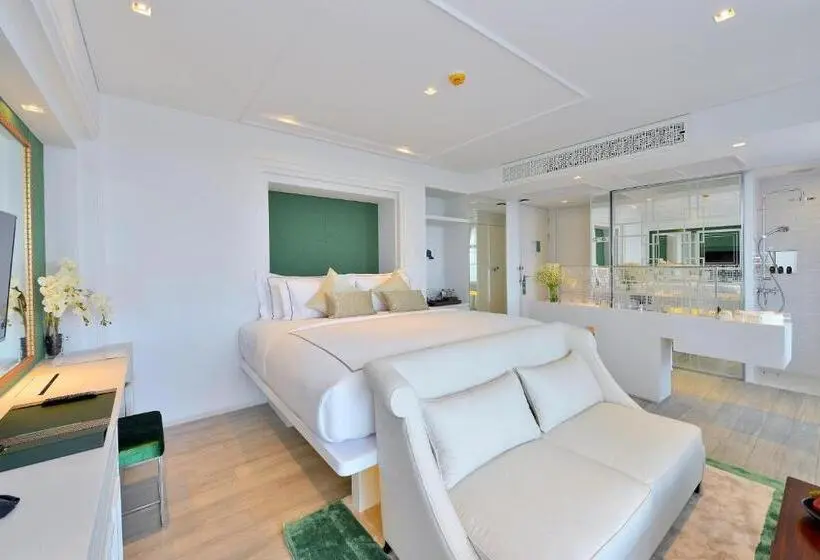 اتاق لوکس با وان آب گرم, Riva Arun Bangkok