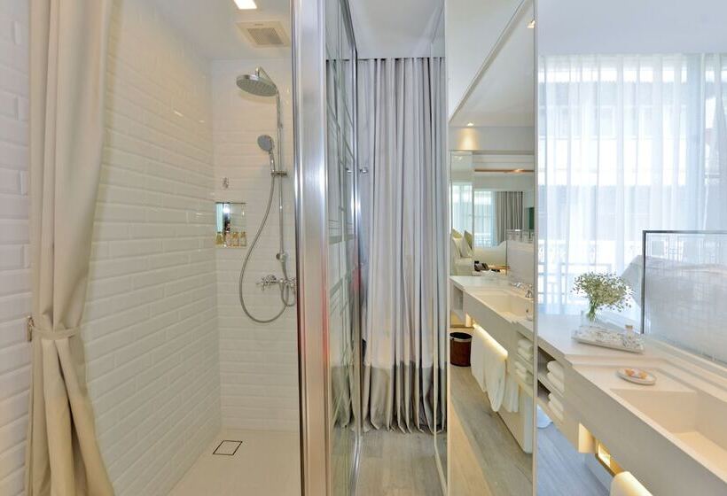 اتاق سوپریور, Riva Arun Bangkok