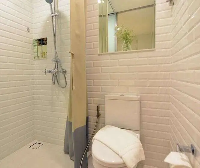 استودیوی استاندارد, Riva Arun Bangkok