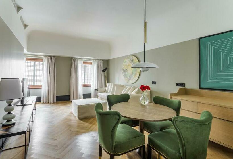 デラックスルーム, Room Mate Emir