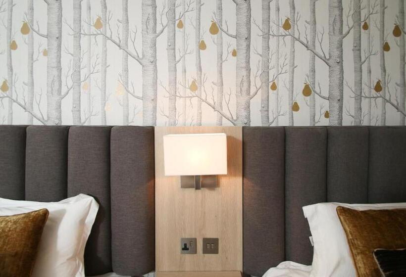 Номер Стандарт Трехместный, The Residence Hotel At The Nottinghamshire Golf & Country Club