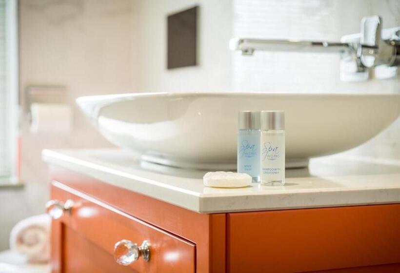 غرفة عائلية, The Residence Hotel At The Nottinghamshire Golf & Country Club