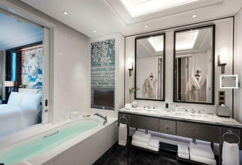 سوئیت با تخت بزرگ, Waldorf Astoria Chengdu